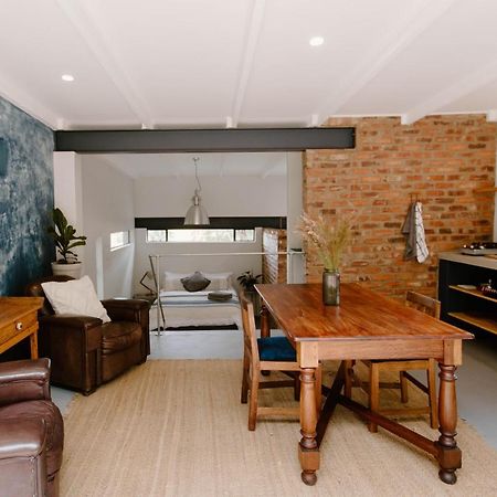 Studio 51 Centurion Luaran gambar